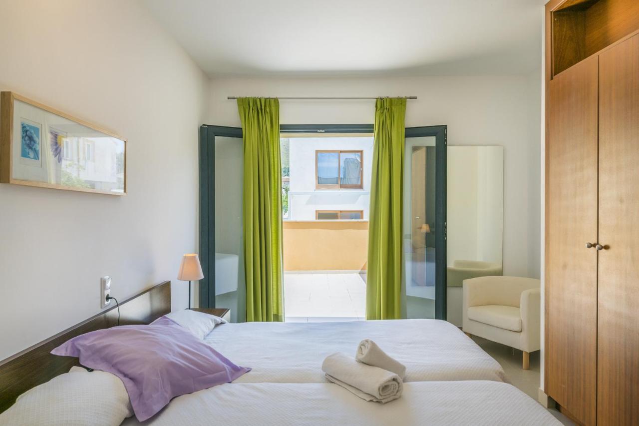 Yupihome Zafrà Montfarrutx Hébergement de vacances *